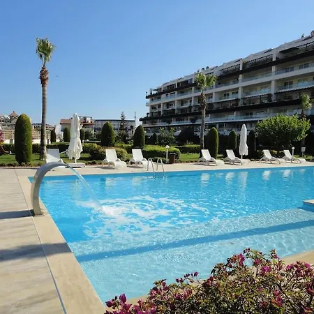 Luxury Modern Private In *